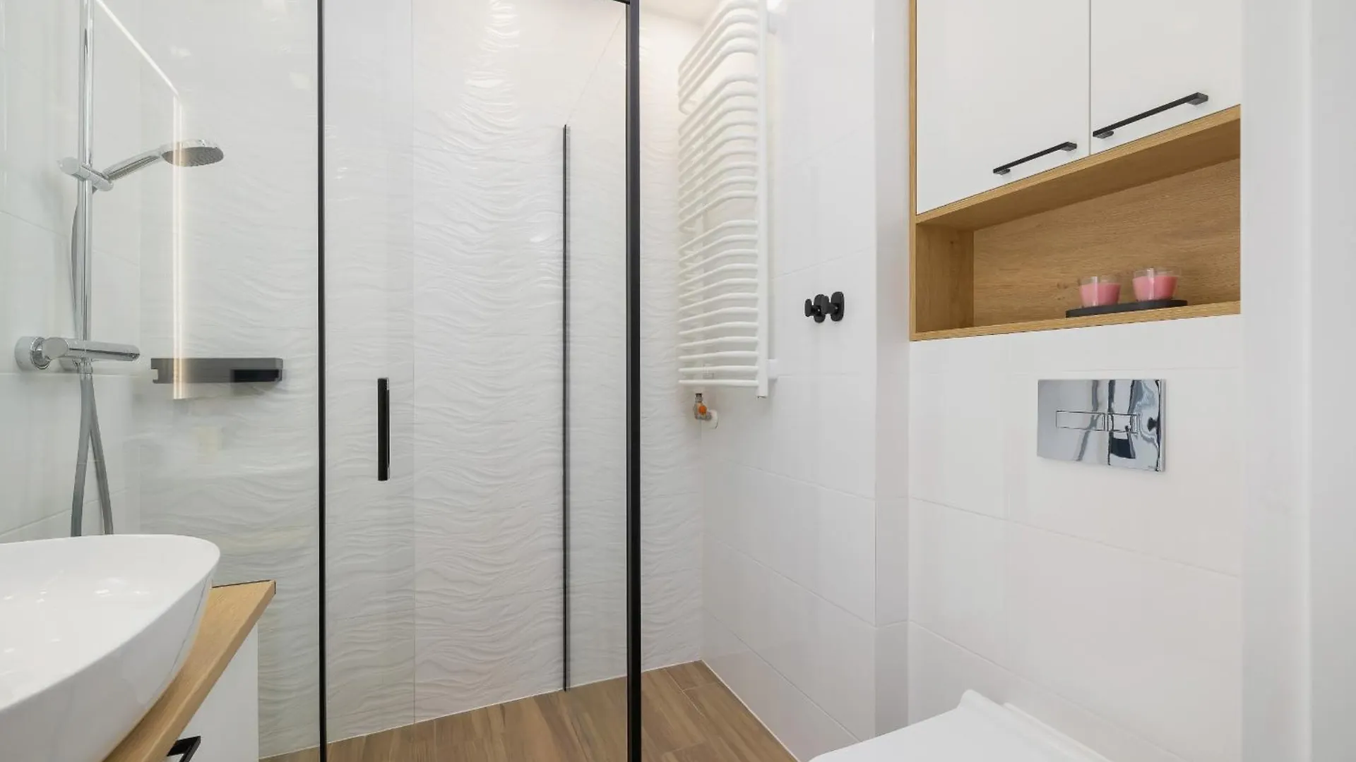 Elegancki Apartament W Krakowie Z Klimatyzacja I Dostepem Do Silowni By Noclegi Renters Poland