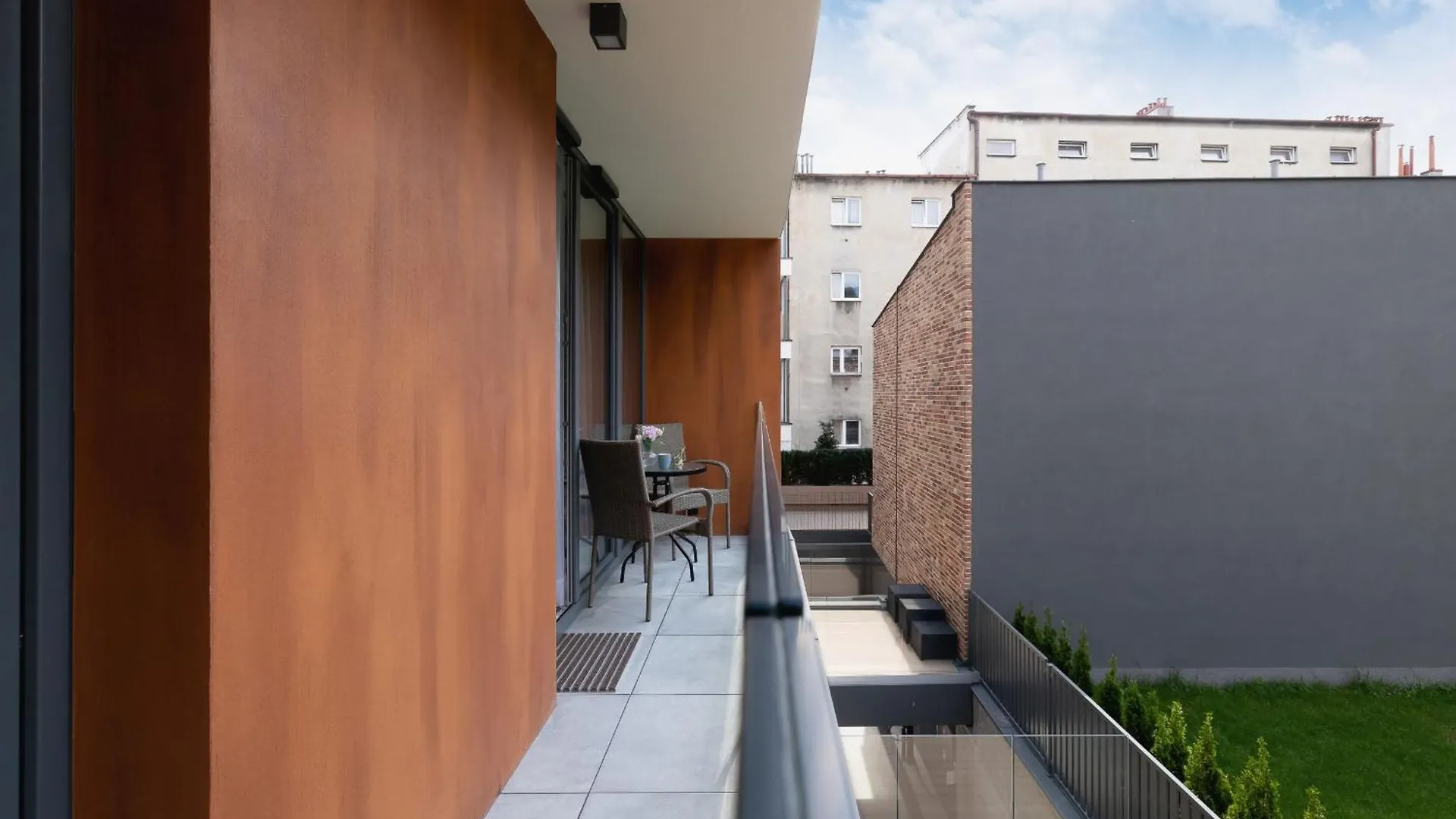 Elegancki Apartament W Krakowie Z Klimatyzacja I Dostepem Do Silowni By Noclegi Renters Poland