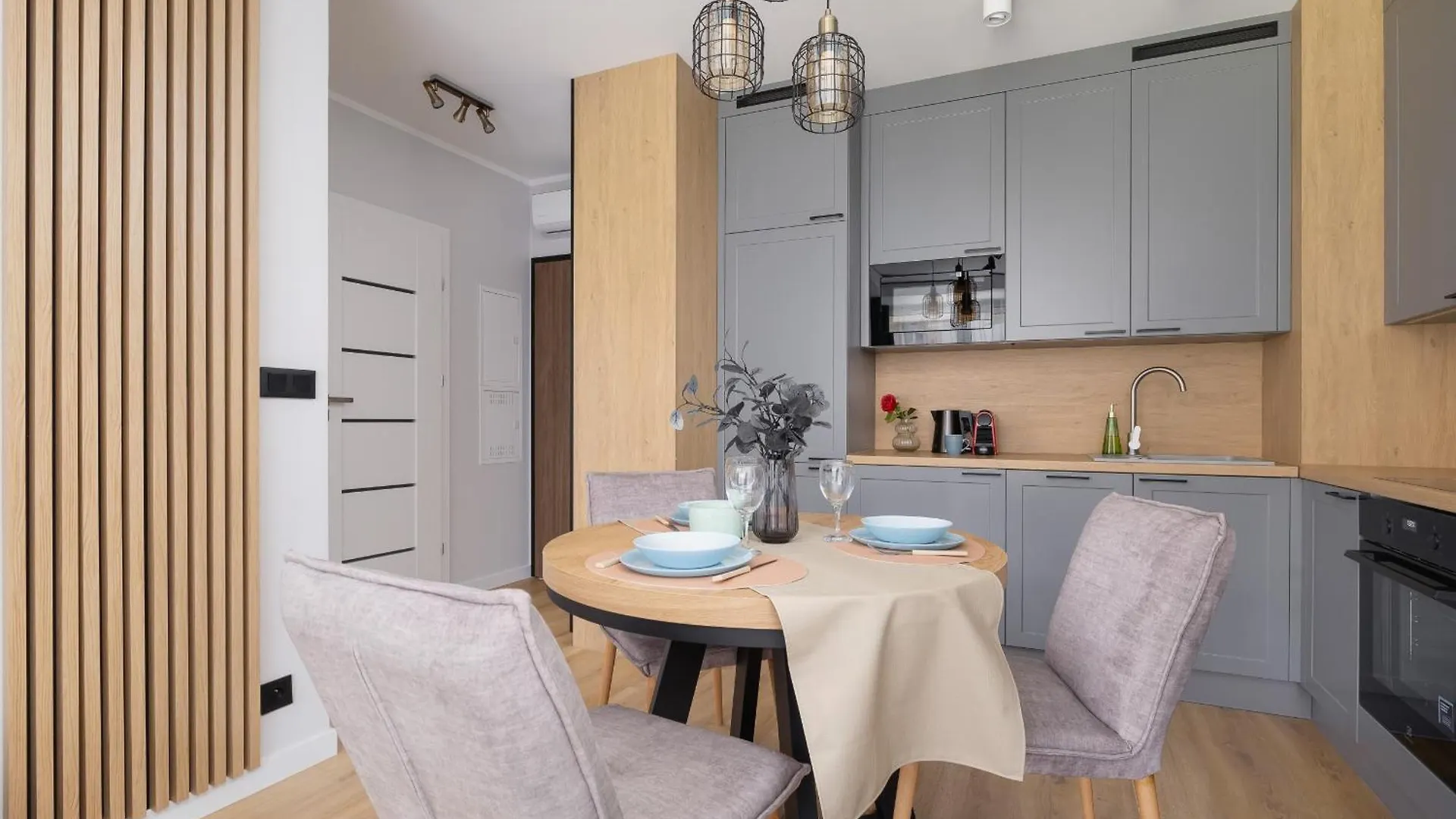 Apartment Elegancki Apartament W Krakowie Z Klimatyzacja I Dostepem Do Silowni By Noclegi Renters